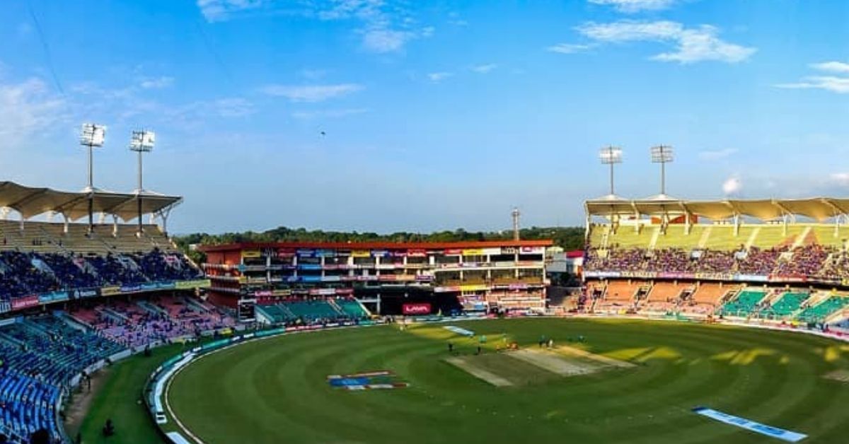 Greenfield Stadium Pitch Report: ग्रीनफील्ड स्टेडियम की पिच कैसी है, बल्लेबाजों की उड़ेंगी धज्जियां या फिर गेंदबाज़ों की होगी पिटाई Greenfield Stadium Pitch Report: ग्रीनफील्ड स्टेडियम की पिच कैसी है, बल्लेबाजों की उड़ेंगी धज्जियां या फिर गेंदबाज़ों की होगी पिटाई