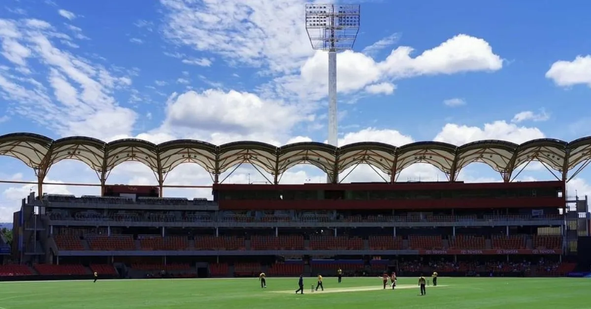 Metricon Stadium Pitch Report: जानिए मेट्रिकॉन स्टेडियम की पिच का हाल, बल्लेबाज या गेंदबाज कौन होगा बेहाल Metricon Stadium Pitch Report: जानिए मेट्रिकॉन स्टेडियम की पिच का हाल, बल्लेबाज या गेंदबाज कौन होगा बेहाल