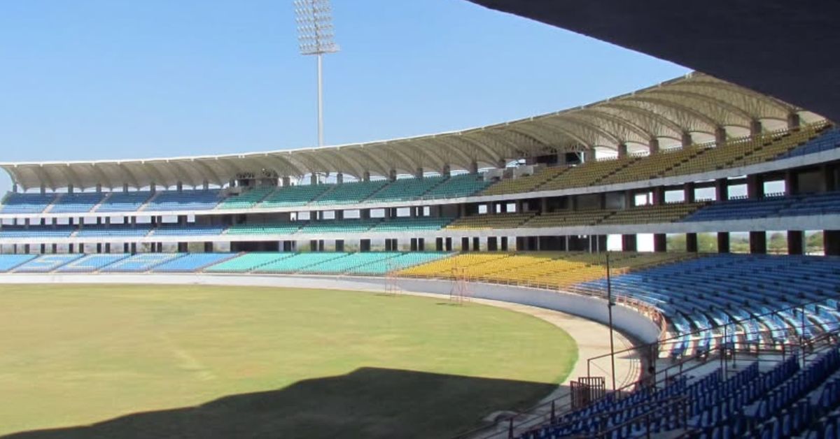 BCA Stadium Vadodara Pitch Report: जानिए बीसीए स्टेडियम वडोदरा पिच का मिजाज, बल्लेबाज या गेंदबाज कौन करेगा कमाल BCA Stadium Vadodara Pitch Report: जानिए बीसीए स्टेडियम वडोदरा पिच का मिजाज, बल्लेबाज या गेंदबाज कौन करेगा कमाल